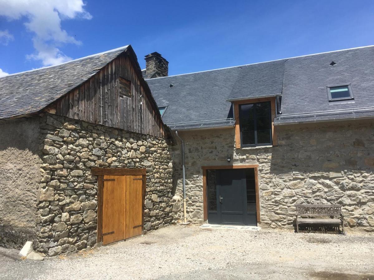 Gite De Montagne Le Lustou Sailhan Exteriör bild